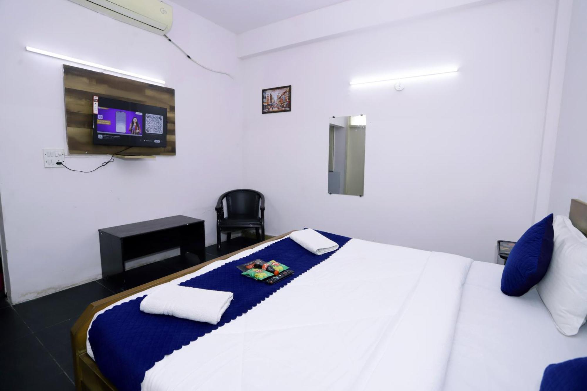 Hotel Warm Welcome - Noida Sector 51 Bagian luar foto