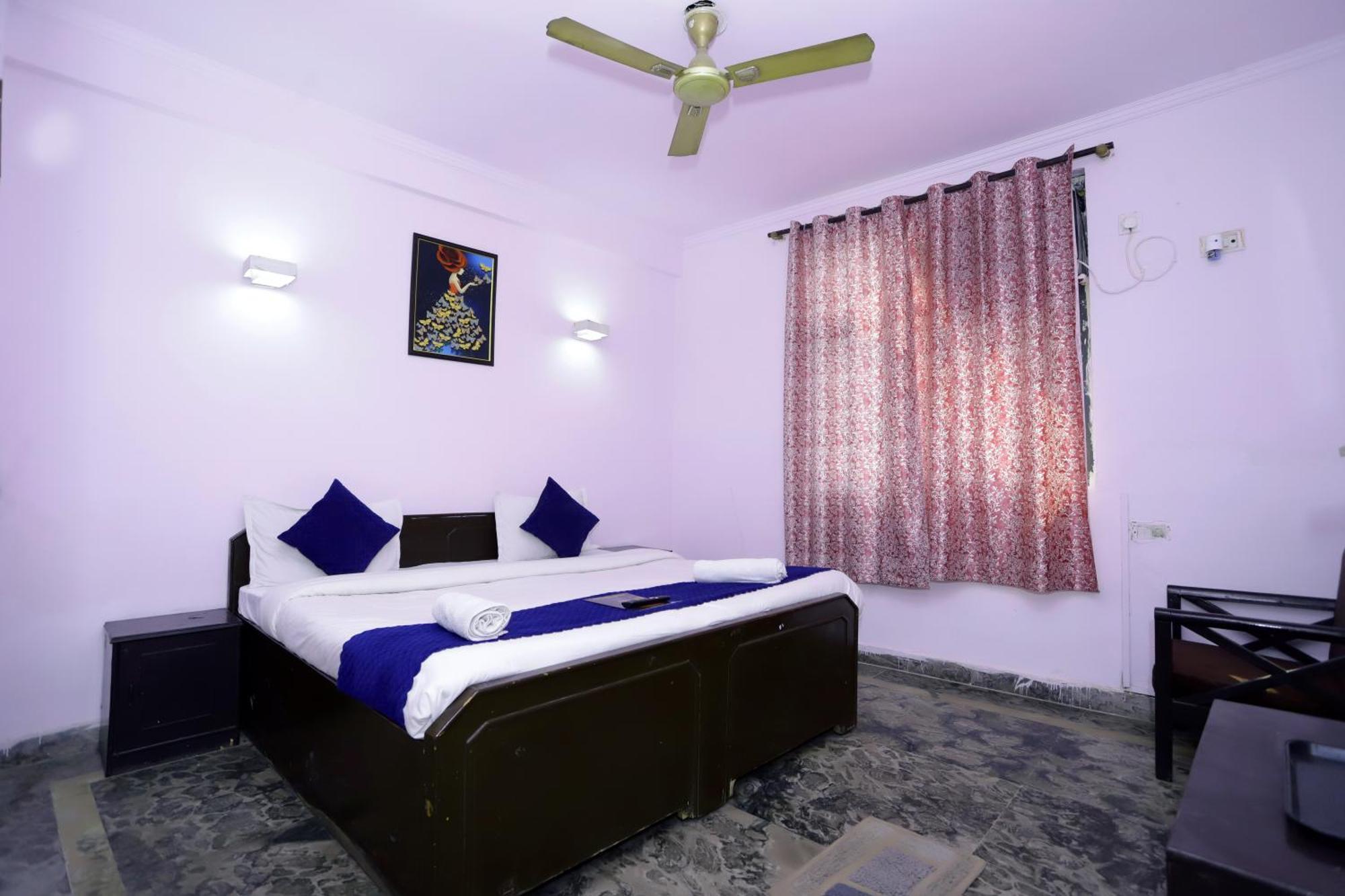 Hotel Warm Welcome - Noida Sector 51 Bagian luar foto